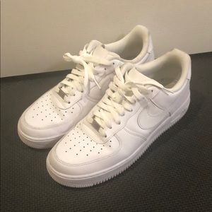 Nike Mens Air Force One Sneaker White Size 9.5